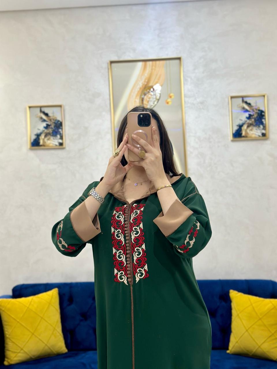 جلابة بالطرز الرباطي