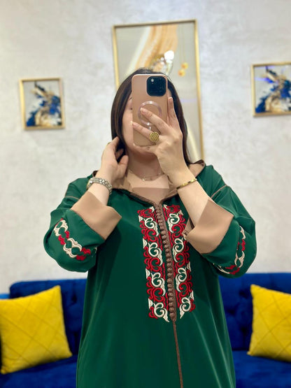 جلابة بالطرز الرباطي