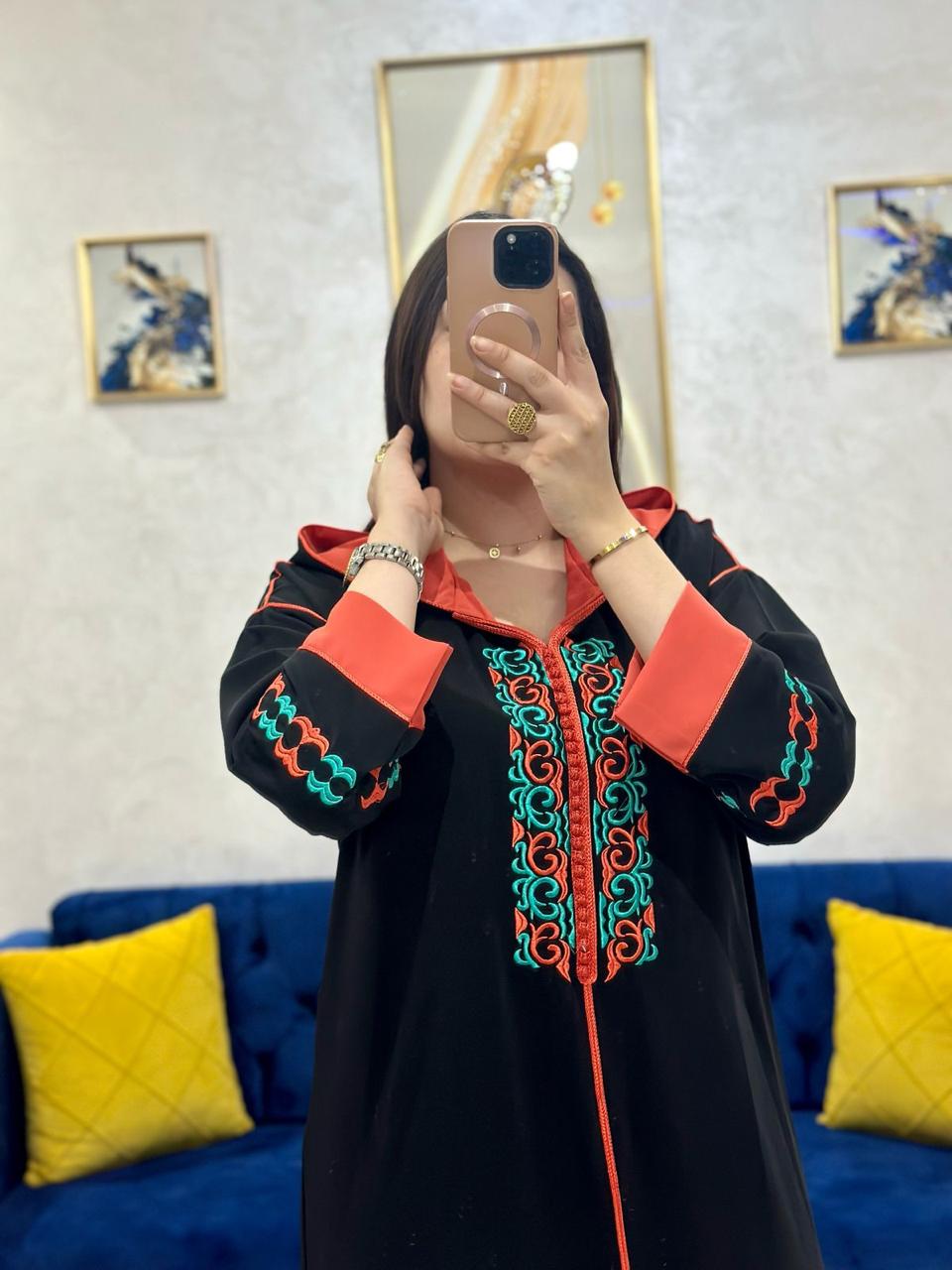 جلابة بالطرز الرباطي