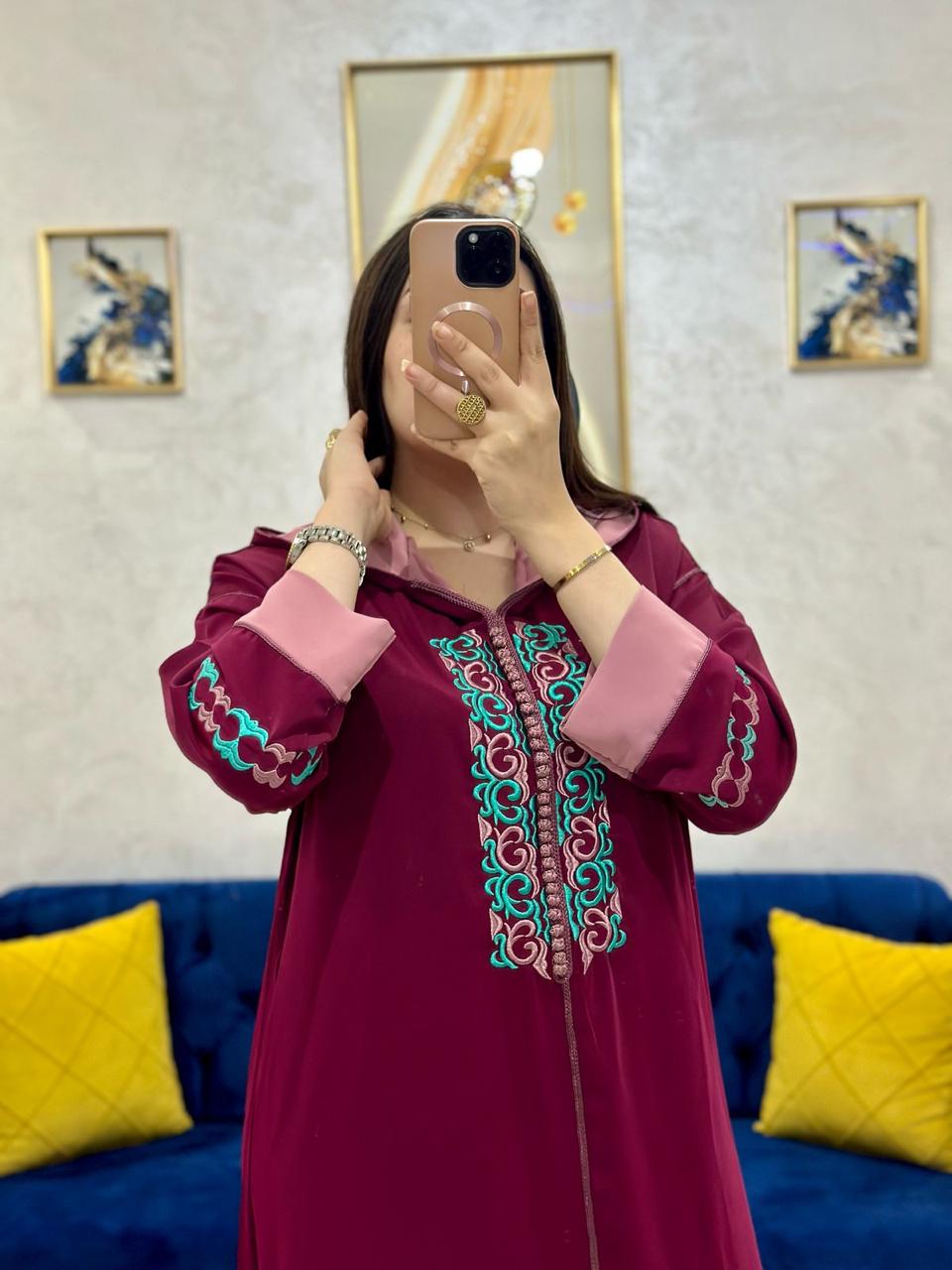 جلابة بالطرز الرباطي