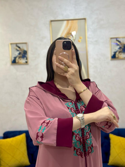 جلابة بالطرز الرباطي