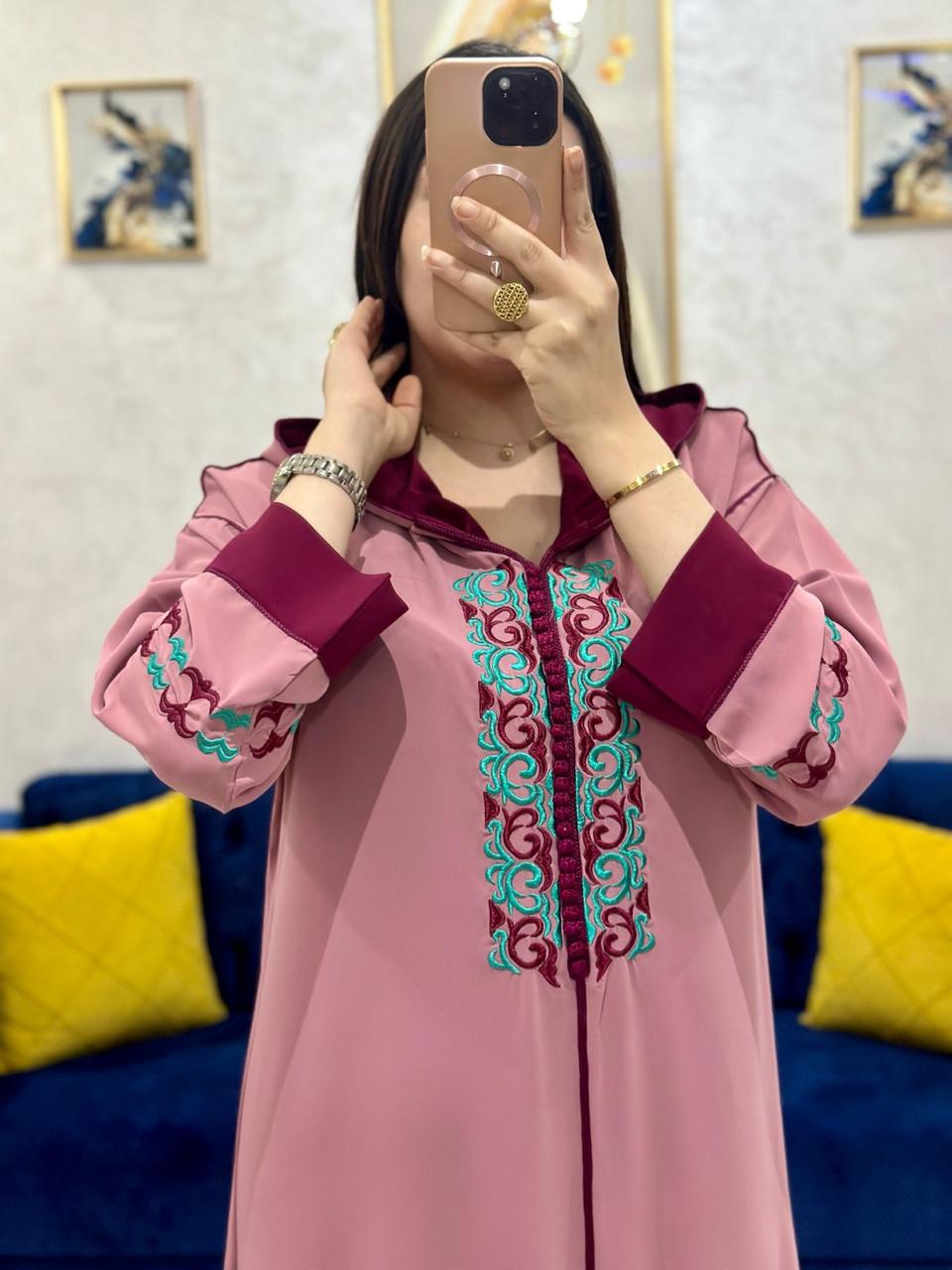 جلابة بالطرز الرباطي