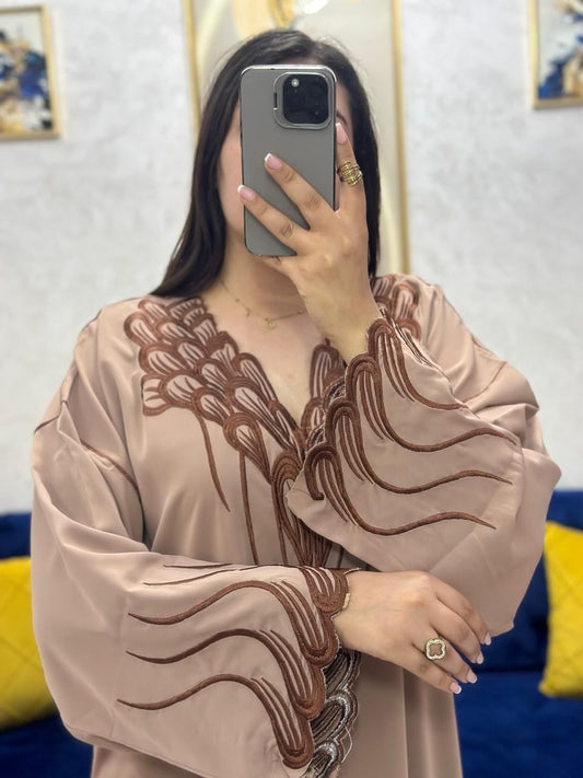 قفطان بالطرز الكوردون