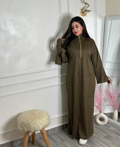 فستان مع قفازات