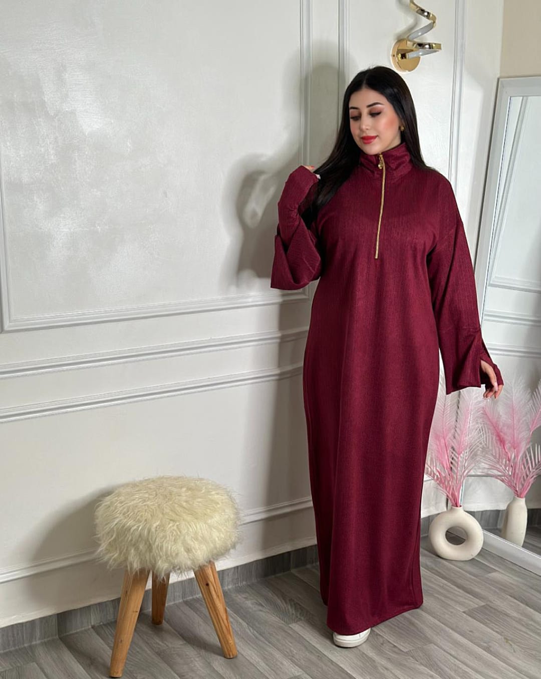 فستان مع قفازات