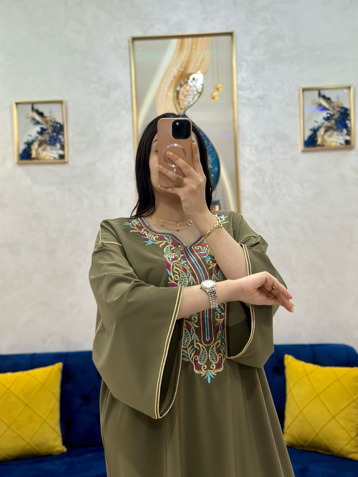 قفطان بالطرز الرباطي