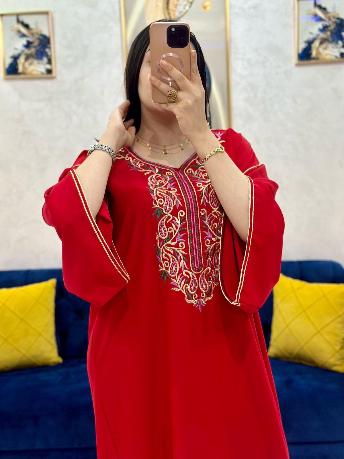 قفطان بالطرز الرباطي